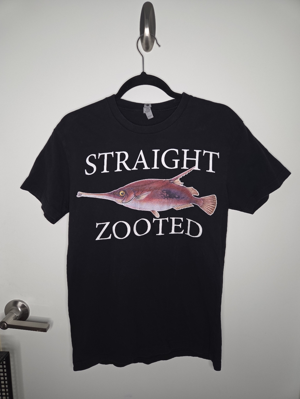 DONBEA Straight Zooted Longspine Snipefish Unisex Small Black Graphic T Shirt